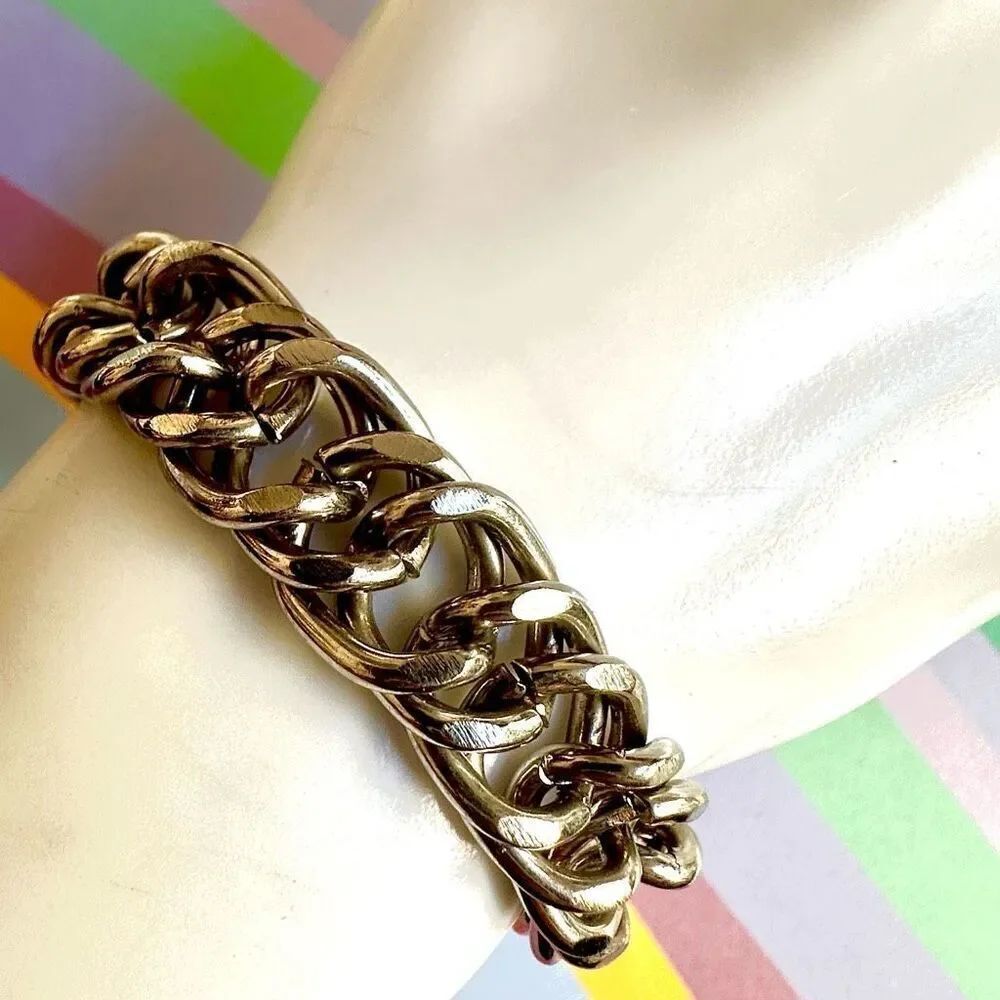 Silver tone link bracelet